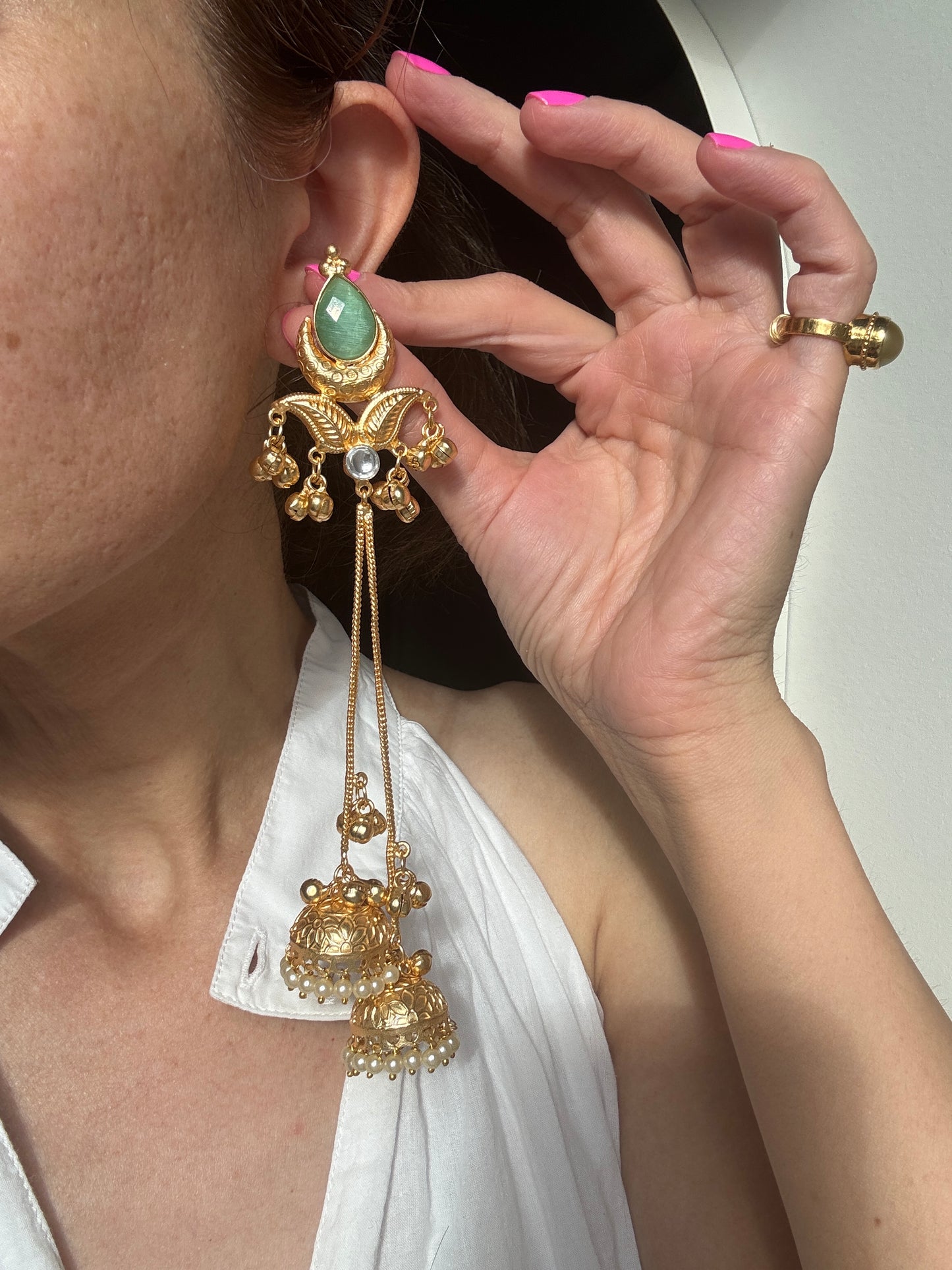 Pia Kashmiri Jhumki