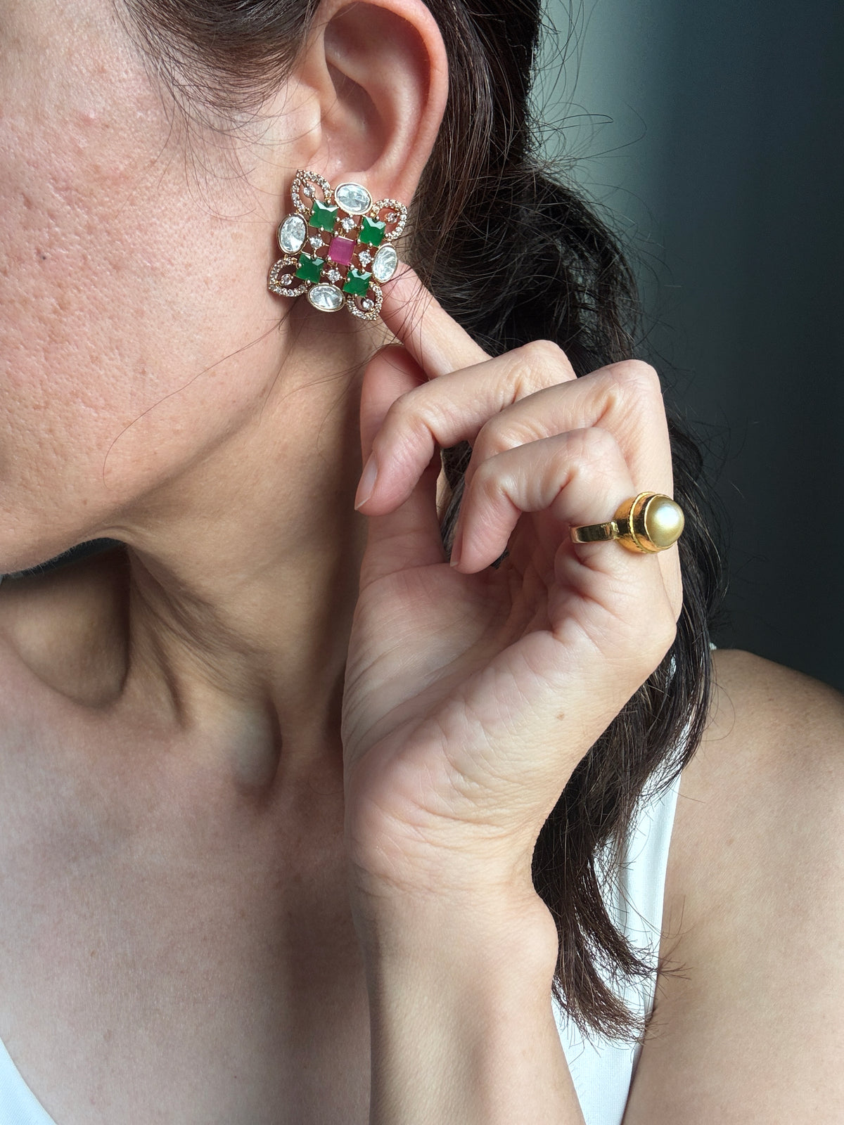 Esra Studs