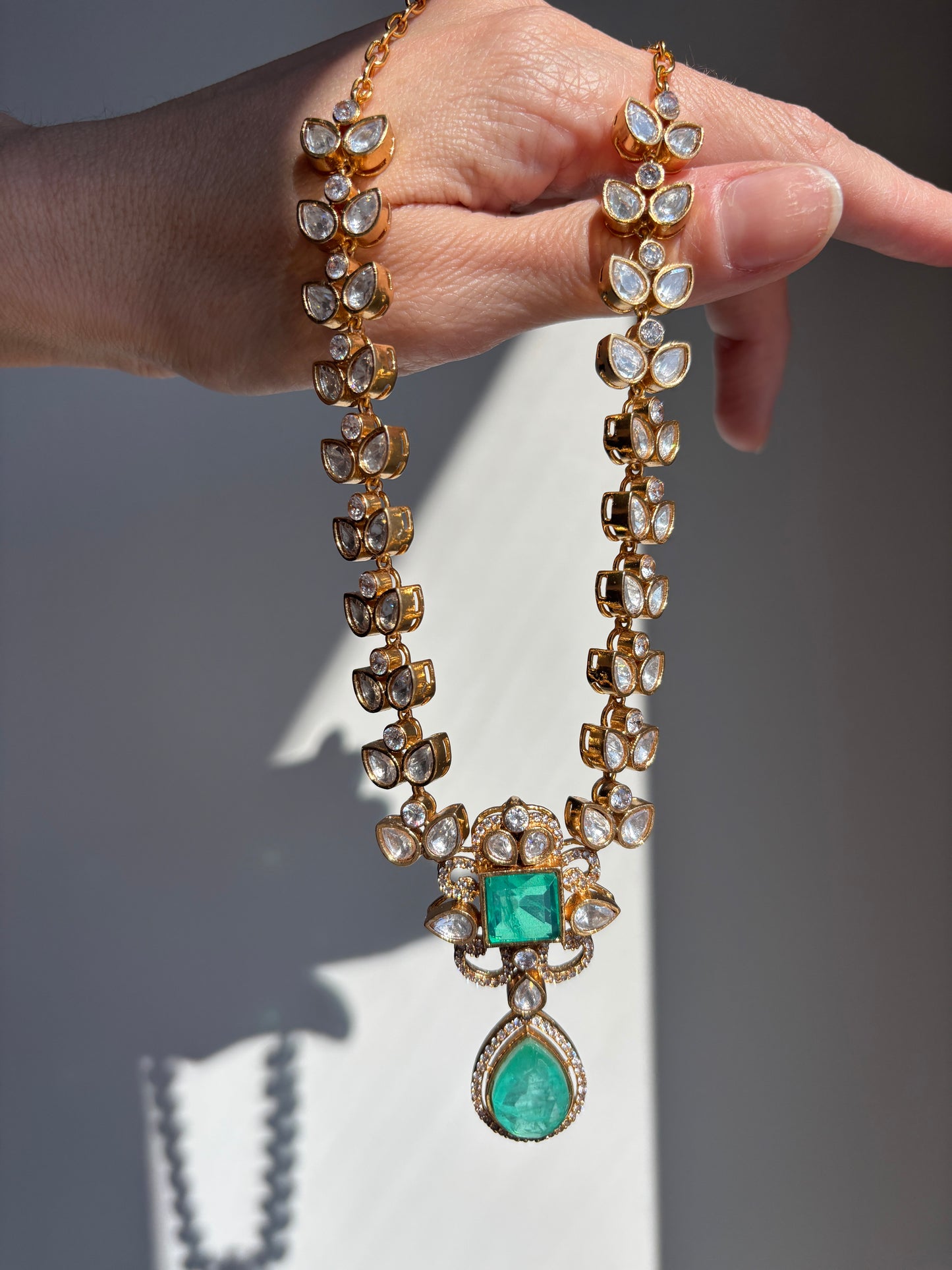 Reejh Emerald Set