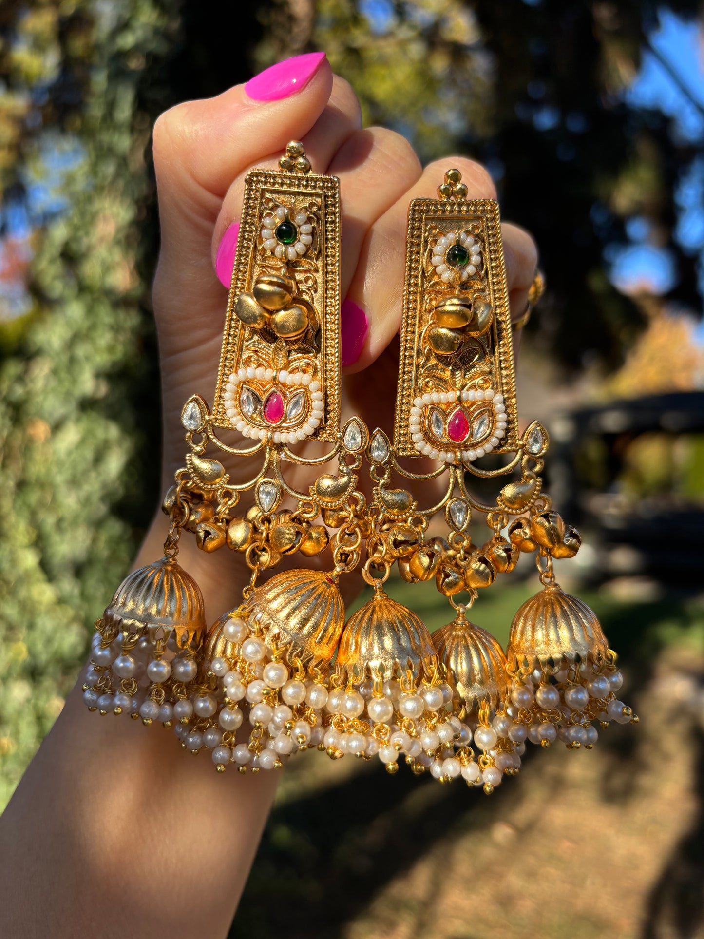 Suhani Jhumki
