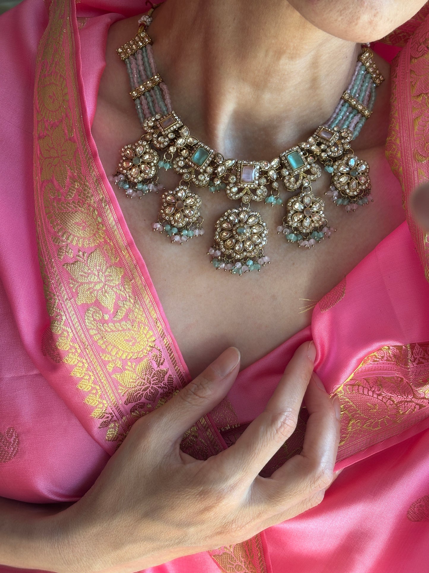 Rekha Set
