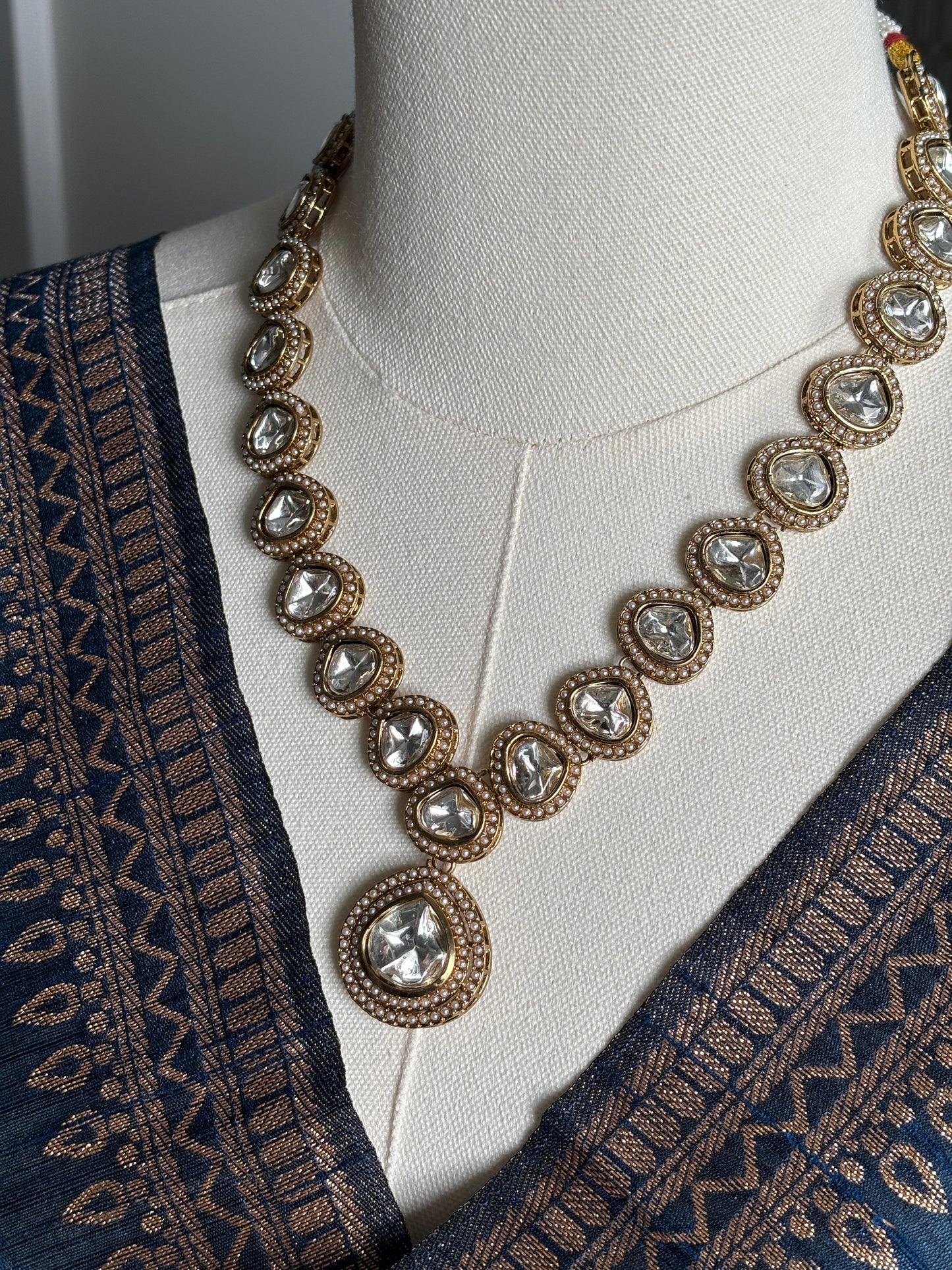 Aishwarya Set