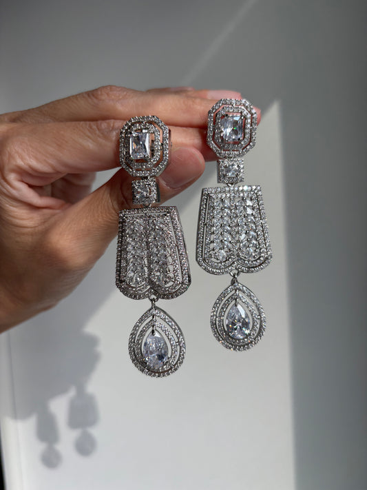 Dia Earrings