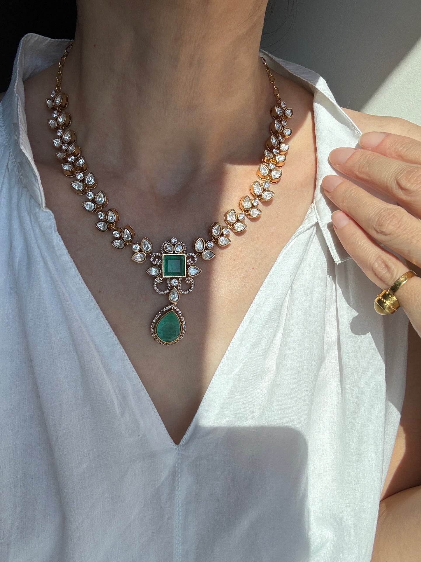 Reejh Emerald Set