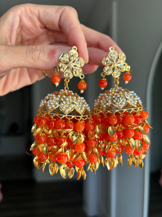 Izra Jhumki