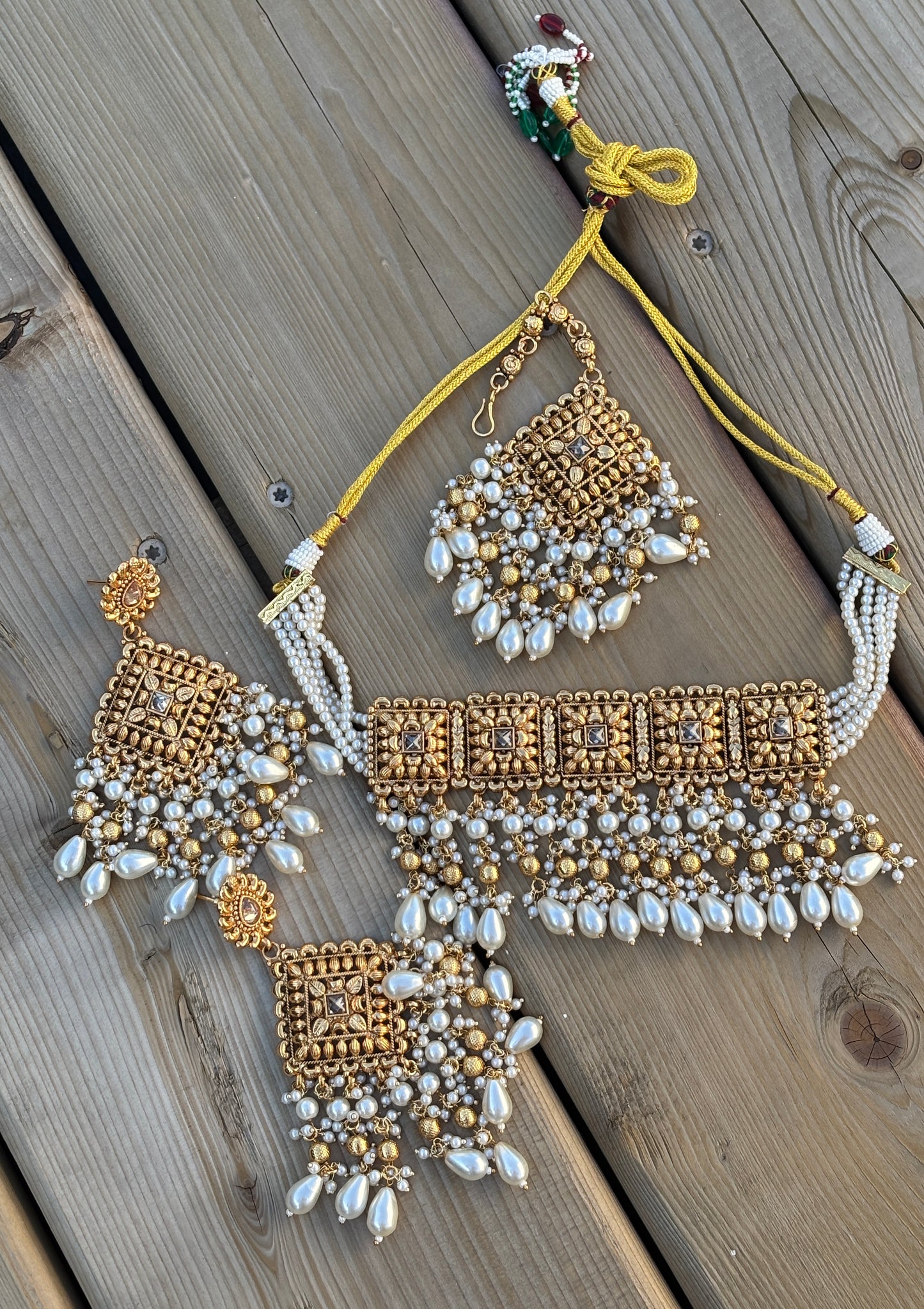 Mahi Set