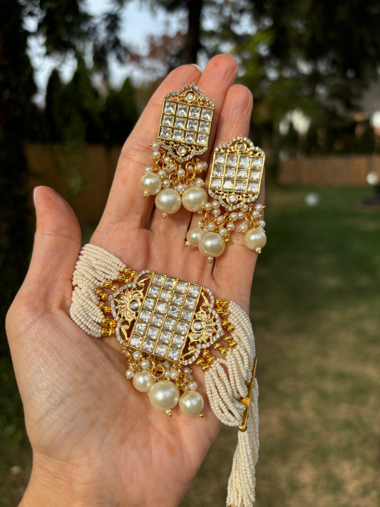 Pearl Glass Kundan Set Earrings