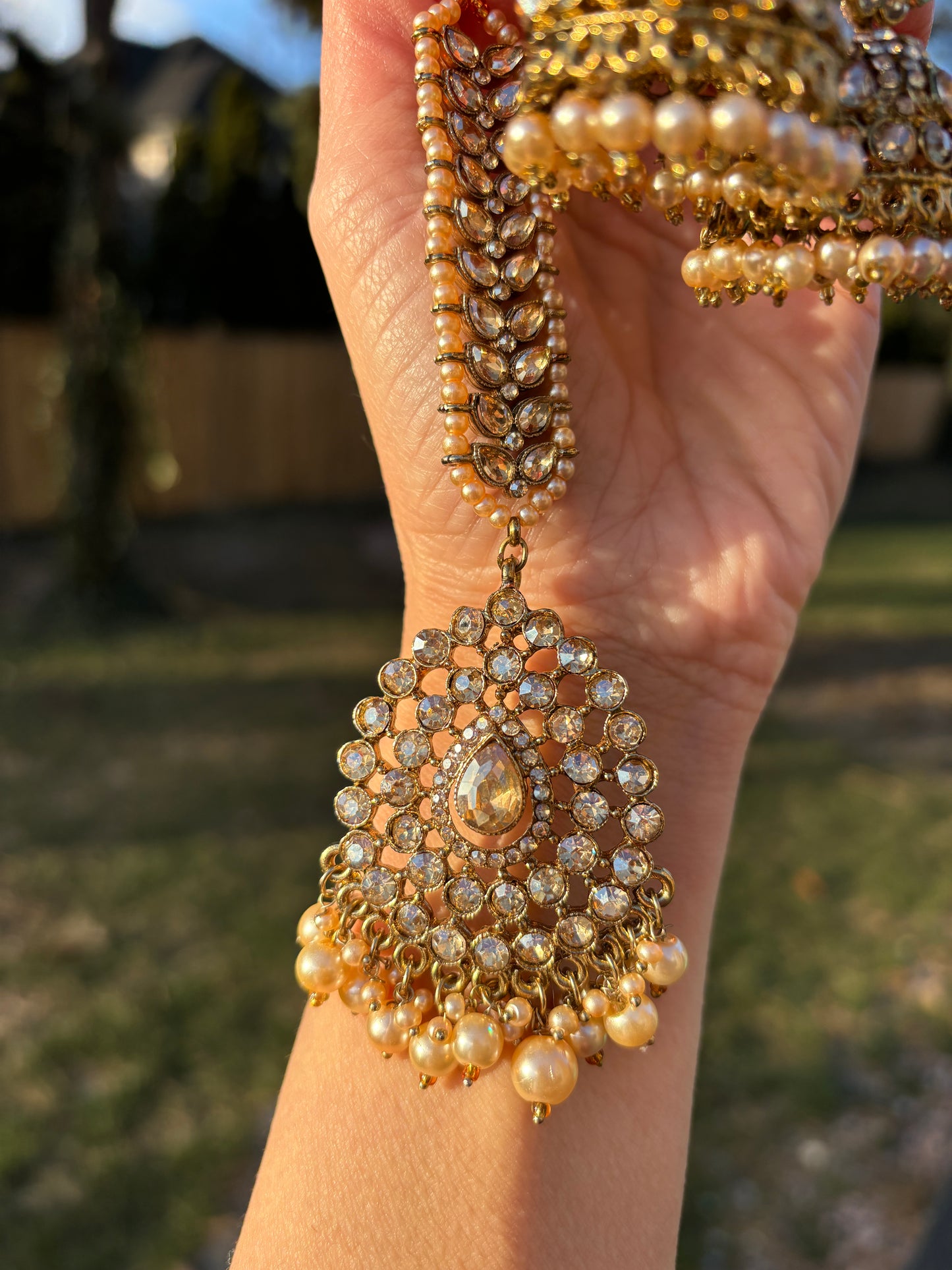 Pihu Earrings Tikka