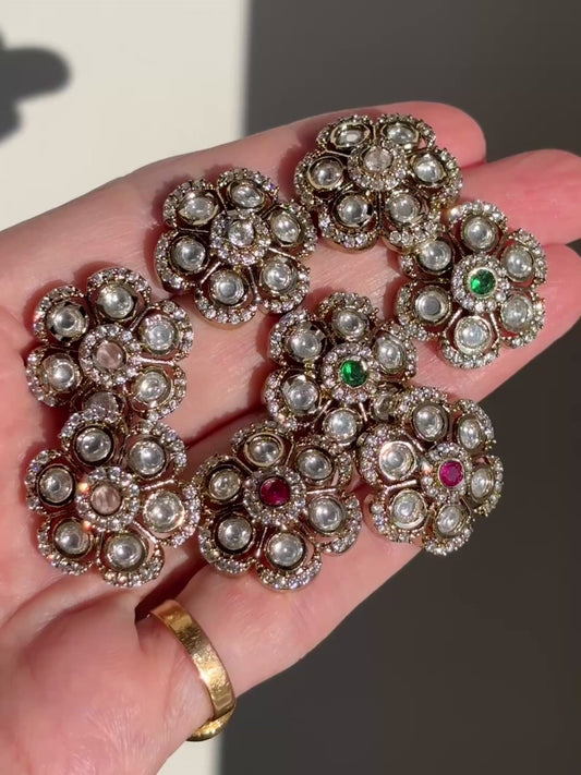 Maahi Studs
